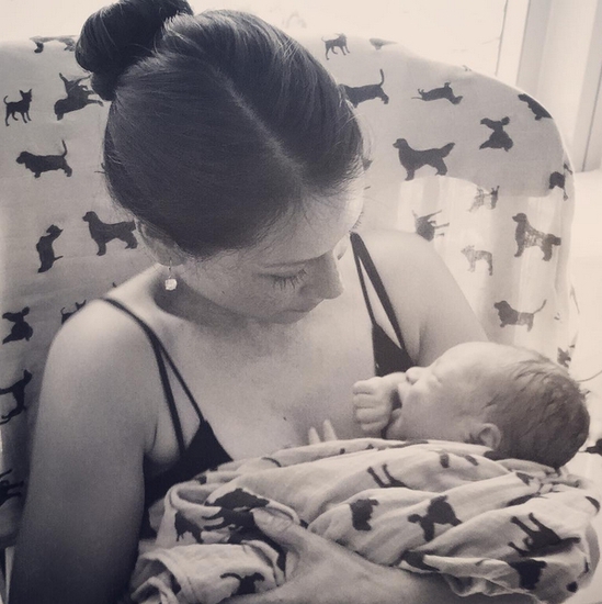 Луси Лиу с новородения си син