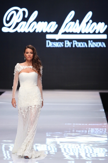 Гери Дончева дефилира за "Палома фешън"