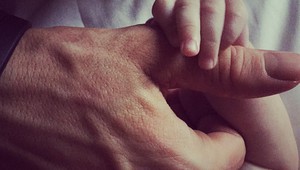 Татко и бебе в канадска борба: Райън Рейнолдс и Джеймс