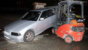 Мотокар и беемве в сблъсък