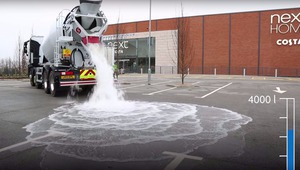 Нов асфалт абсорбира водата по пътя