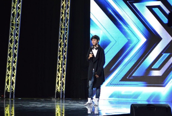 Кристиан Костов на сцената на X-Factor в България