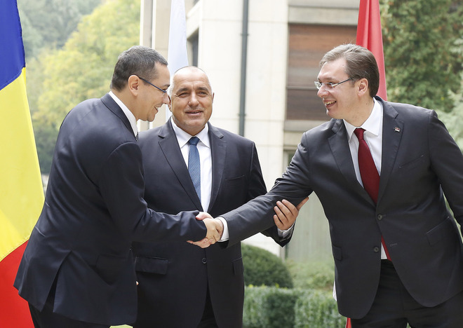Бойко Борисов с премиерите на Румъния и Сърбия