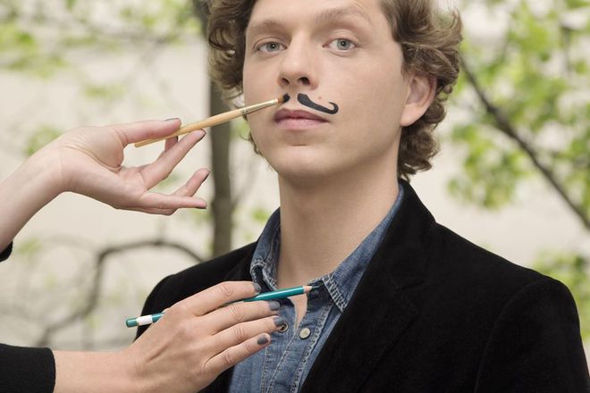 Antoan leyri saprugat na edna ot zaginalite v atentatite v parizh