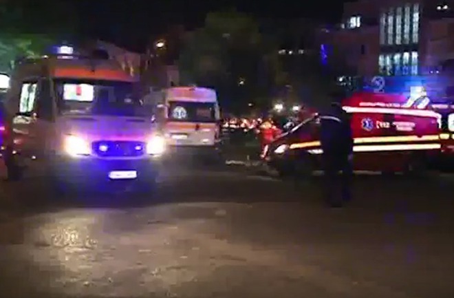 Пожар уби и рани десетки в клуб в Букурещ по време на песента за смъртта  