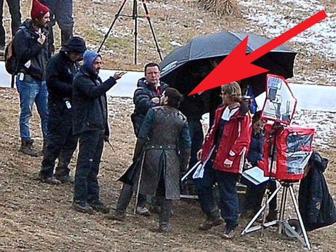 Актьорът Кит Харингтън на снимачната площадка на шестия сезон на "Игра на тронове"
