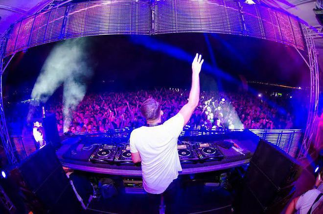 6 часово шоу на Cacao Beach на 15 август