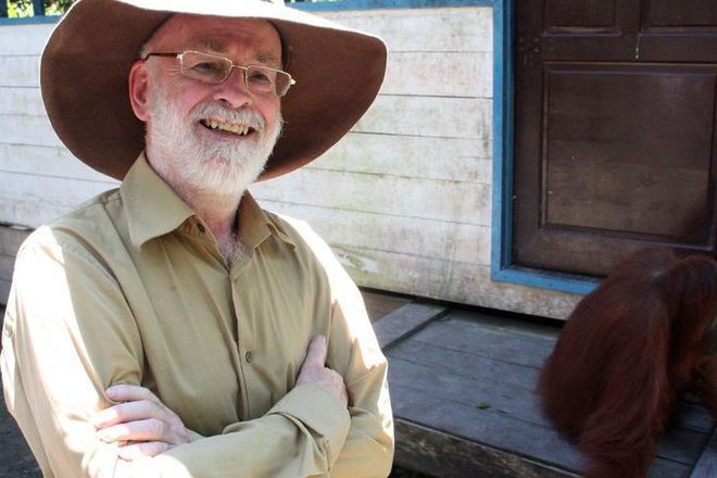 V snimki teri pratchet pri zastrasheni orangutani