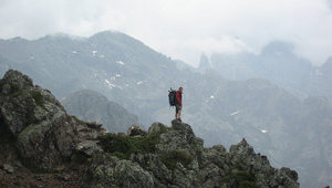 Най-добрите пешеходни маршрути в света (без да получиш височинна болест)