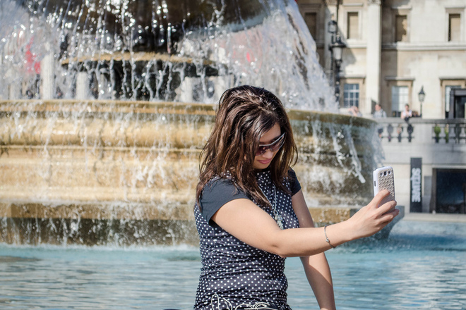 Zhena zagina sled opit za selfi