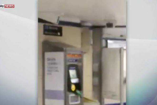 Napadatel s nozh e zaloven ot politsiyata v london