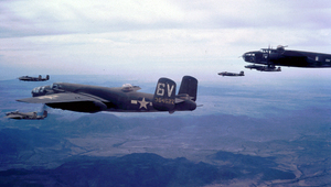 Бомбандировачите в "Параграф 22" 