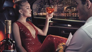 Кейт Хъдсън в календара на Campari за март 2016 г.