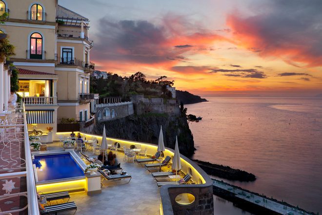Hotel bellevue syrene v sorento italiya