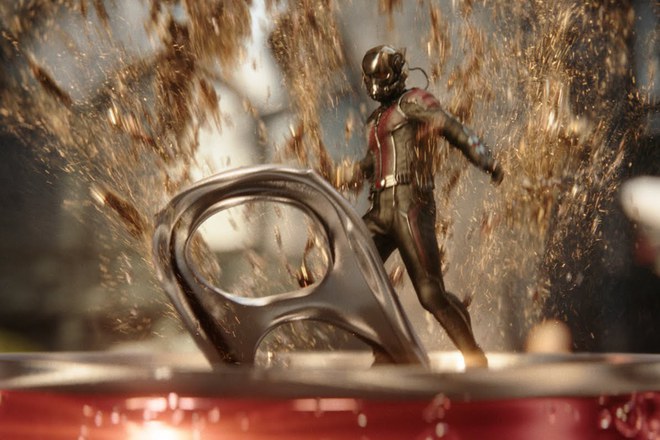 Antmen v reklama na mini koka kola