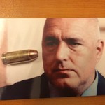 Премиерът получил своя снимка с куршум