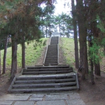 Могила в парка музей "Владислав Варненчик"