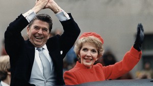 Нанси Рейгън до съпруга си Роналд, 1981 г.