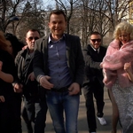 Ненчо Балабанов и колегите му в клипа "Рестарт"