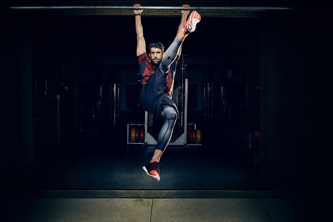 Maykal felps trenira vav fitnesa