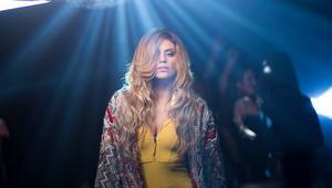 Михаела Филева в клипа си "Филм за двама"