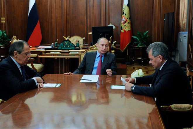 Vladimir putin sergey lavrov i sergey shoygu