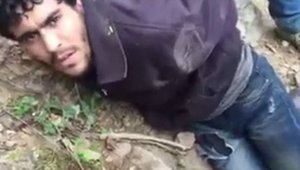 Един от заловените от гражданския патрул бежанци