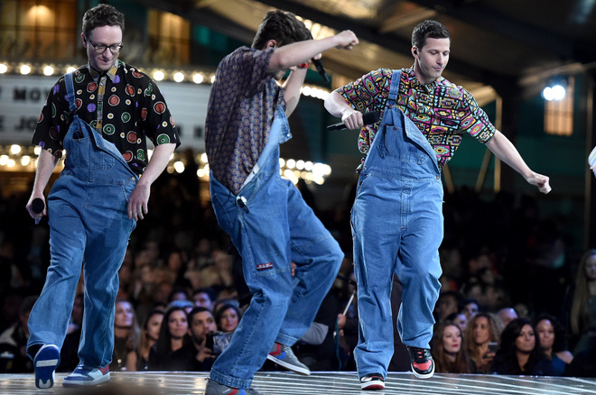 Lonely Island пеят хитове на Уил Смит