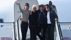 "Ролинг стоунс" при пристигането си в Куба