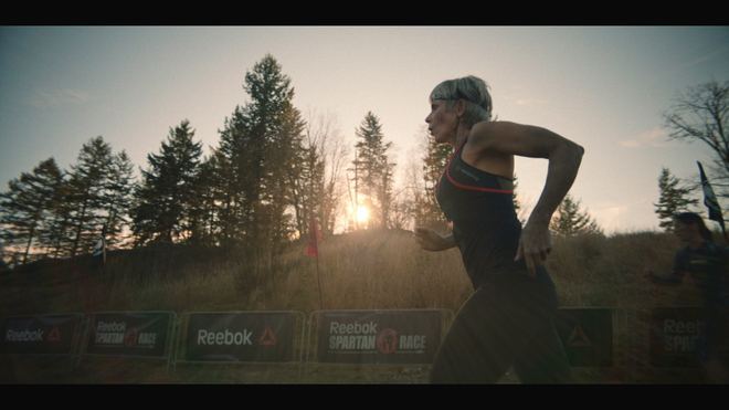 Кампанията на Reebok "25 915 дни"