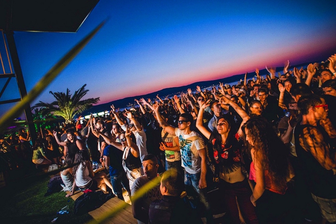 Parti v kakao biych klub