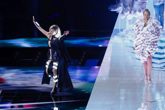Поли Генова в модното дефиле на Евровизия 2016