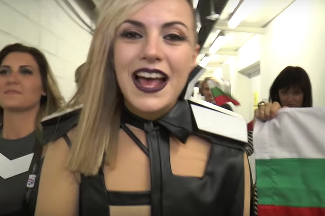 Poli genova pozdravyava ukrayna s pobedata