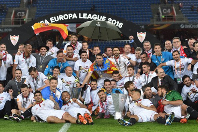 Otborat na sevilya za treta poredna godina triumfira s kupata na liga evropa