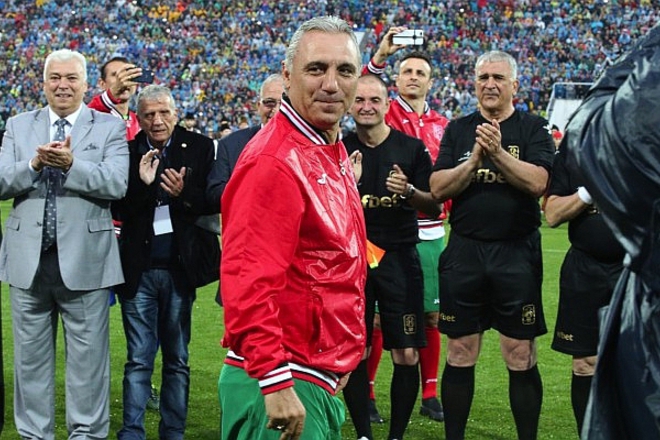 Berbatov dokumentira yubileya na stoichkov