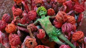 Фотоизложба на Стив Маккъри в София