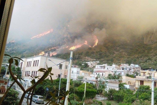 Gorskite pozhari v sitsiliya