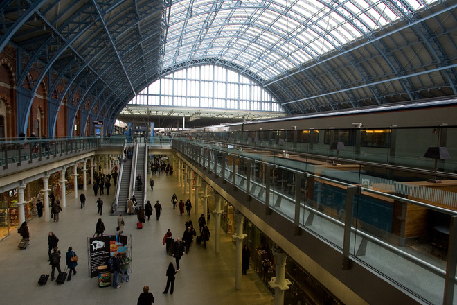 Гара "Сейнт Панкрас" в Лондон