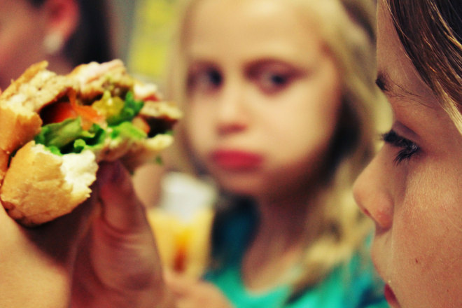 Detsata i vrednite hrani