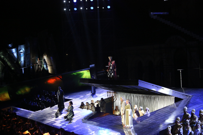 Отново опера пред храма "Св. Александър Невски"