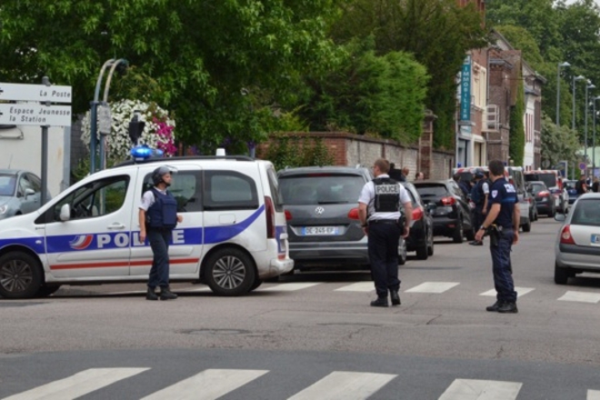 Sled teroristichnoto napadenie v sent etien dyu ruvre