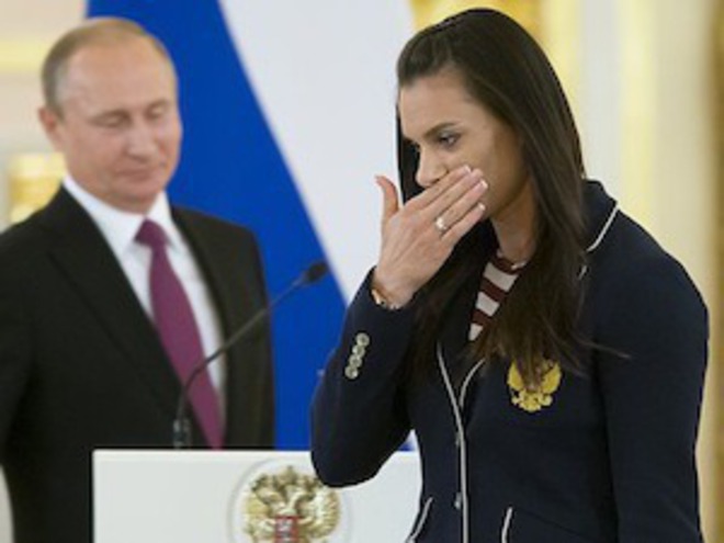 Елена Исинбаева расплакалась на встрече с Владимиром Путиным в Кремле