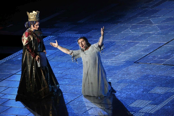 Набуко и Абигайл