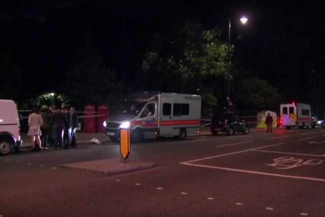 Napadenie s nozh v london