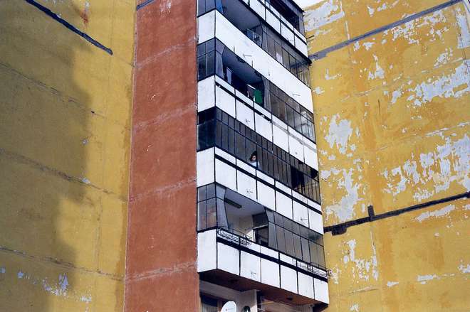 Панелен блок на кадър от "Безбог"