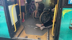 Шофьор на автобус в София отказа достъп на мъж в инвалидна количка 