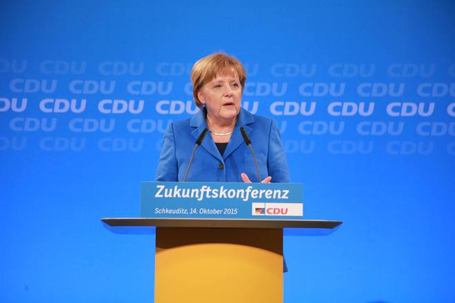 Merkel v obrashtenie kam sapartiytsi