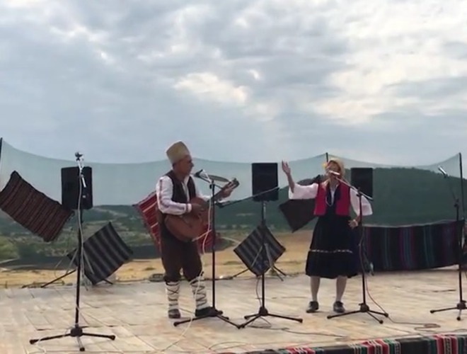 Японка пя "Македонско девойче" в Хисаря