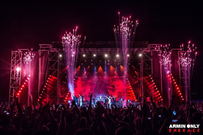 Shouto armin only embrace