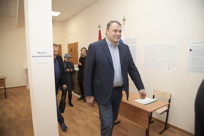 Ruskiyat deputat pyotr tolstoy